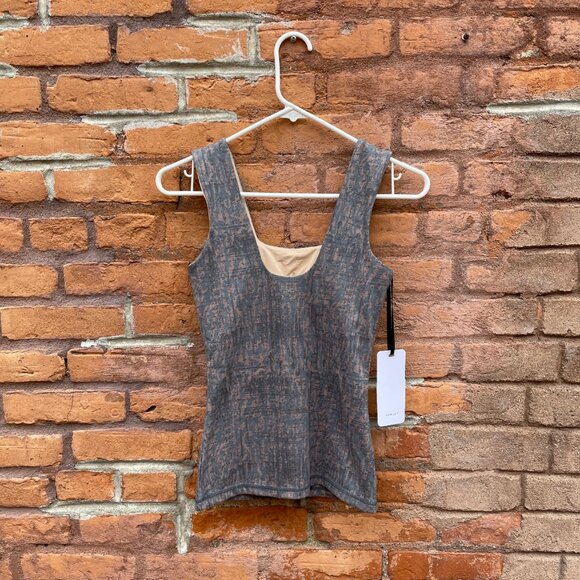 Varley Workout Compression Support Athletic Tank Top Extra Small New with Tags - Picture 2 of 6